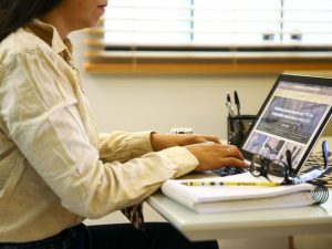 Imagem da notícia - Brasil está entre os 20 países com melhor oferta de serviços públicos digitais