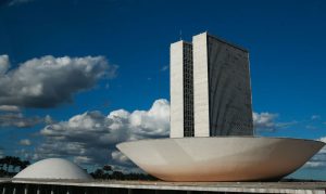 Imagem da notícia - Câmara aprova MP que concede crédito para empresas