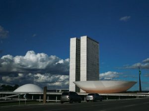 Imagem da notícia - Senado aprova MP que amplia uso de assinatura digital
