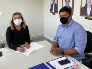 Imagem da notícia - Jucea assina Acordo de Cooperação Técnica com Prefeitura de Parintins
