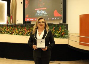 Imagem da notícia - Jucea recebe homenagem do Conselho Regional de Contabilidade do AM